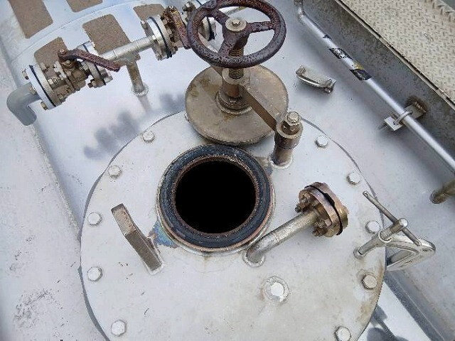 日野プロフィアタンク車（タンクローリー）大型（10t）[写真37]