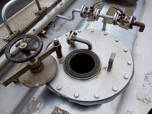 日野プロフィアタンク車（タンクローリー）大型（10t）[写真38]