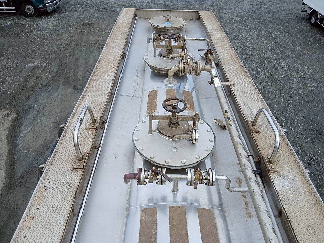 日野プロフィアタンク車（タンクローリー）大型（10t）[写真40]