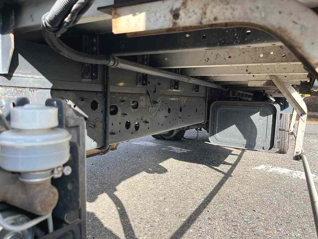 日野レンジャーアルミウイング中型（4t）[写真19]