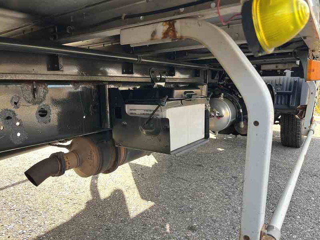 日野レンジャーアルミウイング中型（4t）[写真25]