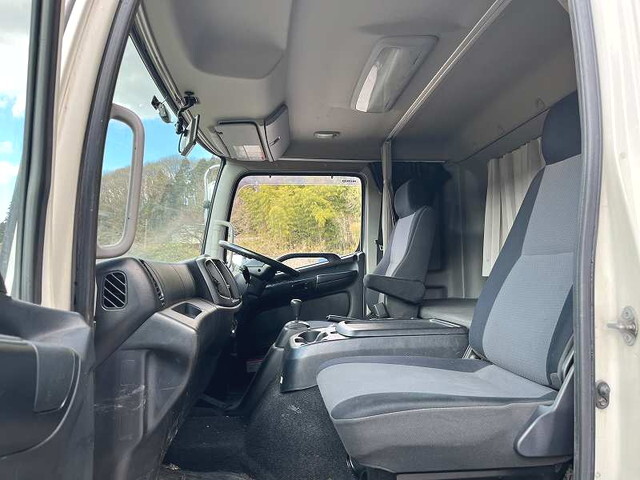 日野レンジャーアルミウイング中型（4t）[写真34]