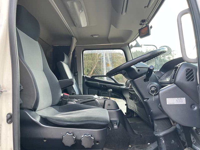 日野レンジャーアルミウイング中型（4t）[写真35]