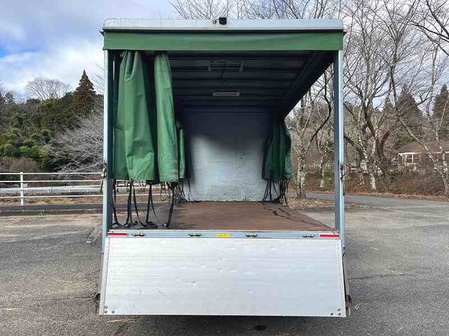 三菱キャンターカーテン車小型（2t・3t）[写真11]