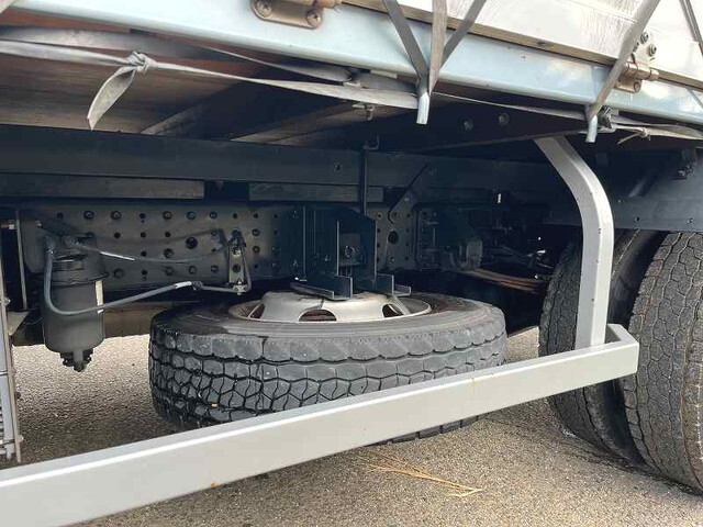 三菱キャンターカーテン車小型（2t・3t）[写真19]