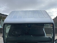 三菱キャンターカーテン車小型（2t・3t）[写真33]