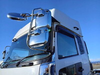 UDトラックスクオントレーラーヘッド（トラクターヘッド）大型（10t）[写真13]