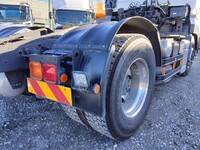 UDトラックスクオントレーラーヘッド（トラクターヘッド）大型（10t）[写真15]