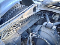 UDトラックスクオントレーラーヘッド（トラクターヘッド）大型（10t）[写真17]