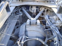 UDトラックスクオントレーラーヘッド（トラクターヘッド）大型（10t）[写真19]