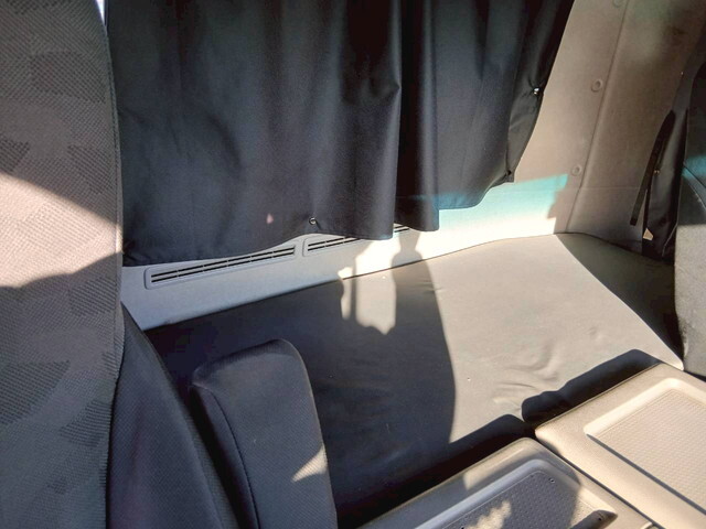 UDトラックスクオントレーラーヘッド（トラクターヘッド）大型（10t）[写真30]