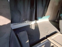 UDトラックスクオントレーラーヘッド（トラクターヘッド）大型（10t）[写真31]