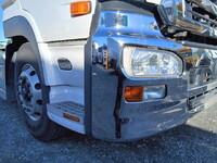 UDトラックスクオントレーラーヘッド（トラクターヘッド）大型（10t）[写真06]