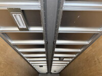 いすゞギガアルミウイング大型（10t）[写真13]