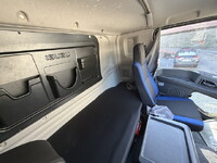 いすゞギガアルミウイング大型（10t）[写真39]