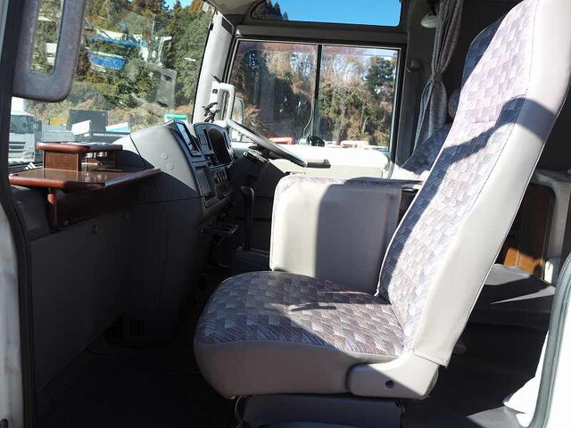 日産シビリアンキャンピングカー中型（4t）[写真13]