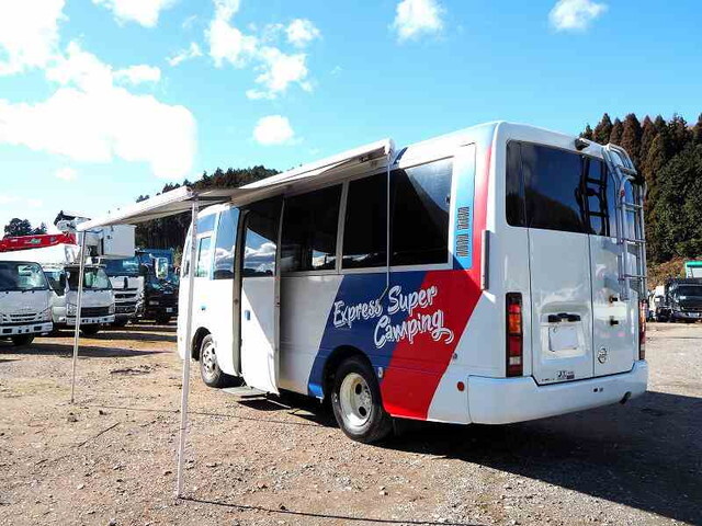 日産シビリアンキャンピングカー中型（4t）[写真02]