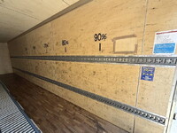 日野プロフィアアルミバン大型（10t）[写真11]