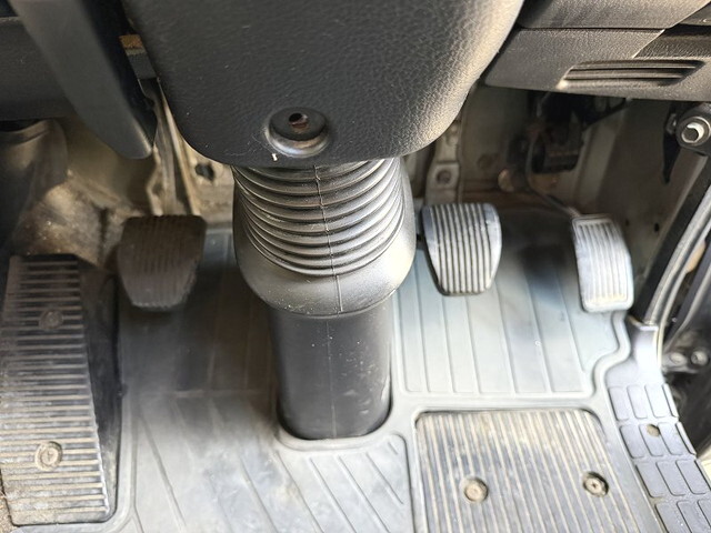 日野プロフィアアルミバン大型（10t）[写真30]