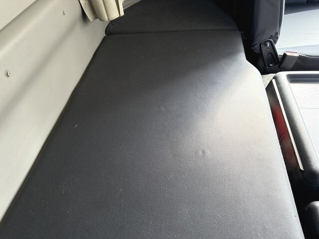 日野プロフィアアルミバン大型（10t）[写真38]