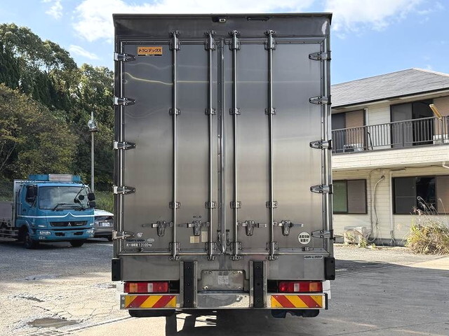 日野プロフィアアルミバン大型（10t）[写真05]