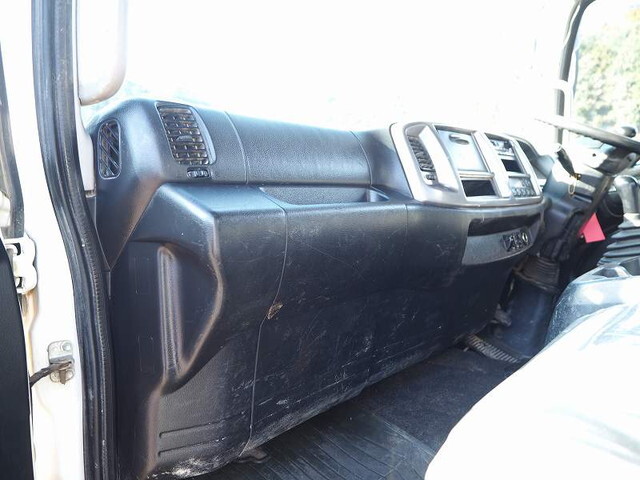 日野レンジャークレーン4段中型（4t）[写真30]