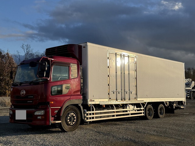 UDトラックスクオン冷凍車（冷蔵車）大型（10t）[写真03]