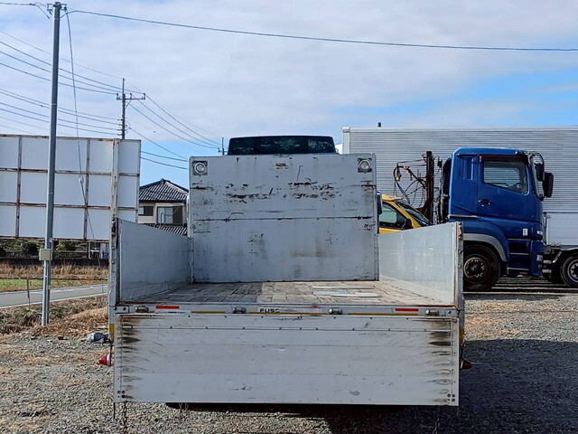 三菱ファイターアルミブロック中型（4t）[写真15]