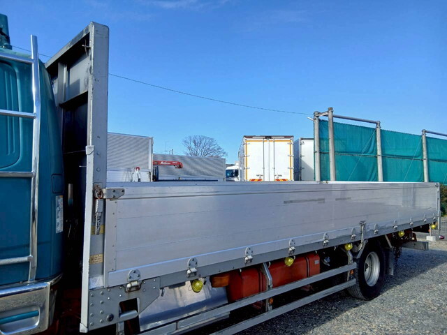 三菱ファイターアルミブロック中型（4t）[写真16]