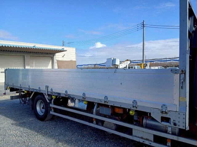 三菱ファイターアルミブロック中型（4t）[写真17]