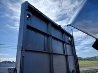 三菱ファイターアルミブロック中型（4t）[写真23]