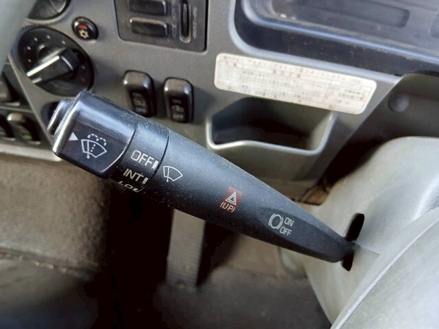 三菱ファイターアルミブロック中型（4t）[写真31]