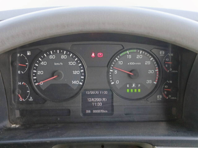 三菱ファイターアルミブロック中型（4t）[写真33]