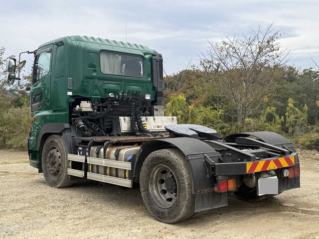 日野プロフィアトレーラーヘッド（トラクターヘッド）大型（10t）[写真02]