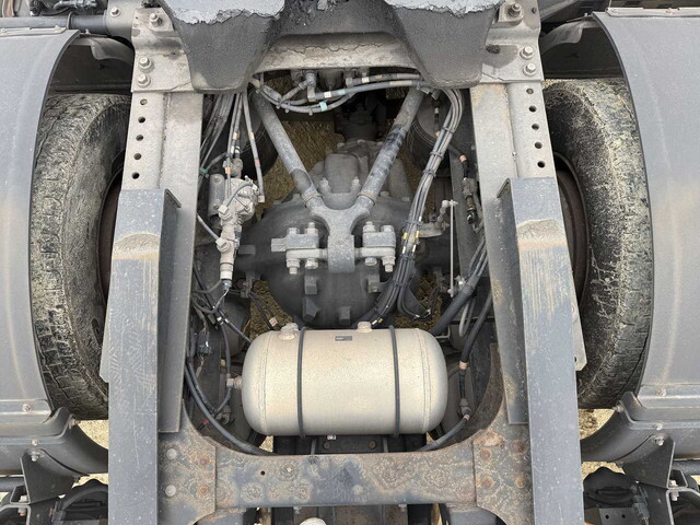 日野プロフィアトレーラーヘッド（トラクターヘッド）大型（10t）[写真25]