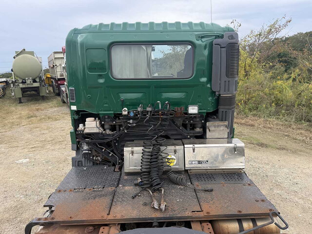 日野プロフィアトレーラーヘッド（トラクターヘッド）大型（10t）[写真26]