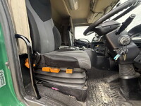 日野プロフィアトレーラーヘッド（トラクターヘッド）大型（10t）[写真31]