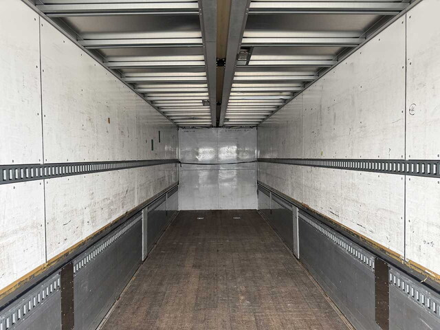 日野プロフィアアルミウイング大型（10t）[写真10]