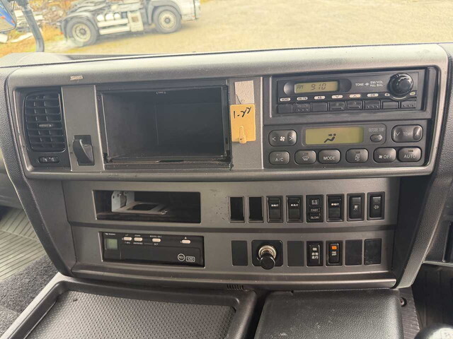 日野プロフィアアルミウイング大型（10t）[写真36]