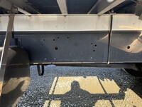 いすゞギガ平ボディ大型（10t）[写真18]