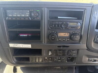 いすゞギガ平ボディ大型（10t）[写真33]