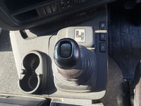 いすゞギガ平ボディ大型（10t）[写真34]