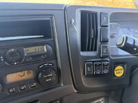 いすゞギガ平ボディ大型（10t）[写真35]