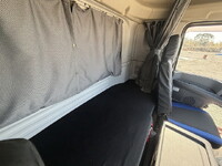 いすゞギガ平ボディ大型（10t）[写真38]