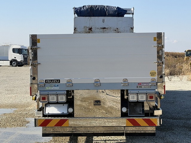 いすゞギガ平ボディ大型（10t）[写真05]
