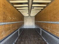 UDトラックスクオンアルミウイング大型（10t）[写真11]