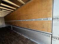 UDトラックスクオンアルミウイング大型（10t）[写真14]