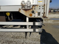 UDトラックスクオンアルミウイング大型（10t）[写真26]