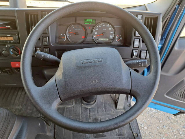 いすゞエルフアルミバン小型（2t・3t）[写真17]