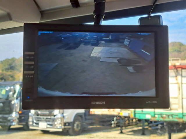 いすゞエルフアルミバン小型（2t・3t）[写真18]